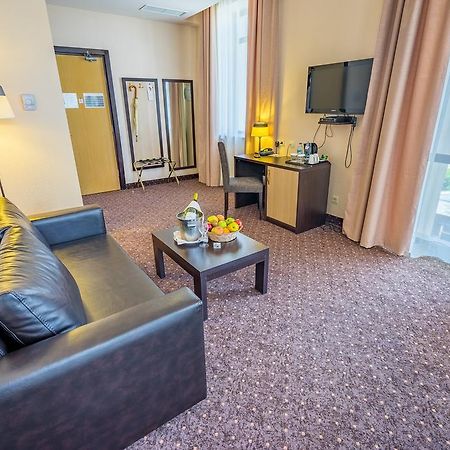 Hotel Lomsia อาคัลท์ชิกเค ภายนอก รูปภาพ