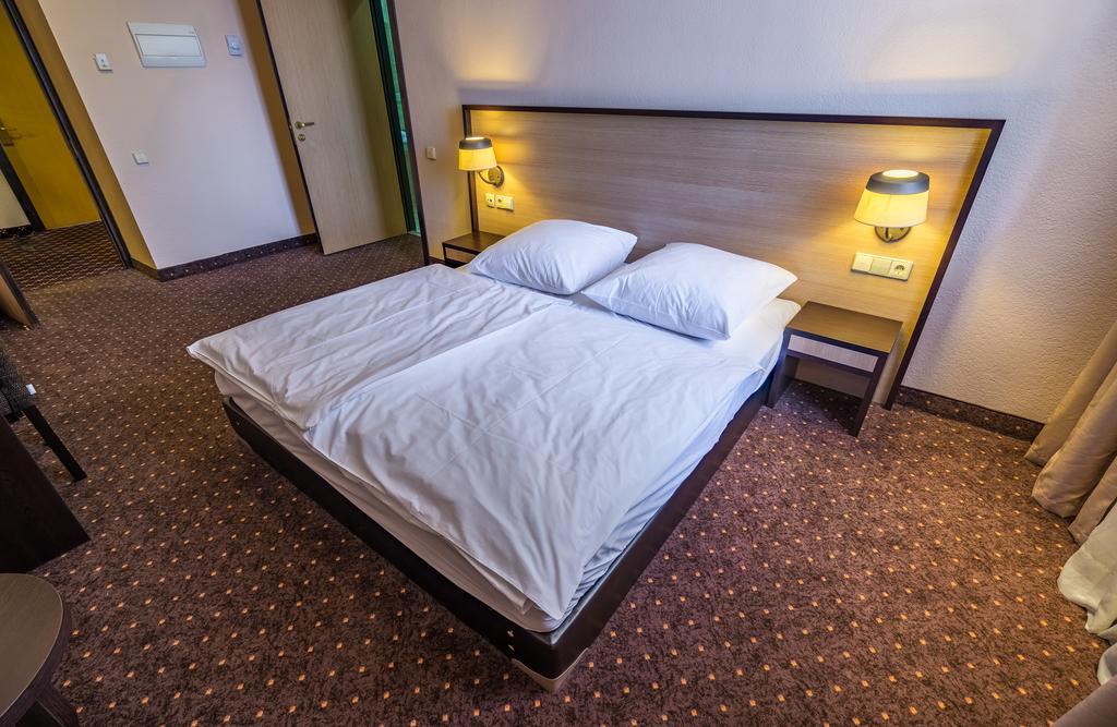 Hotel Lomsia อาคัลท์ชิกเค ภายนอก รูปภาพ