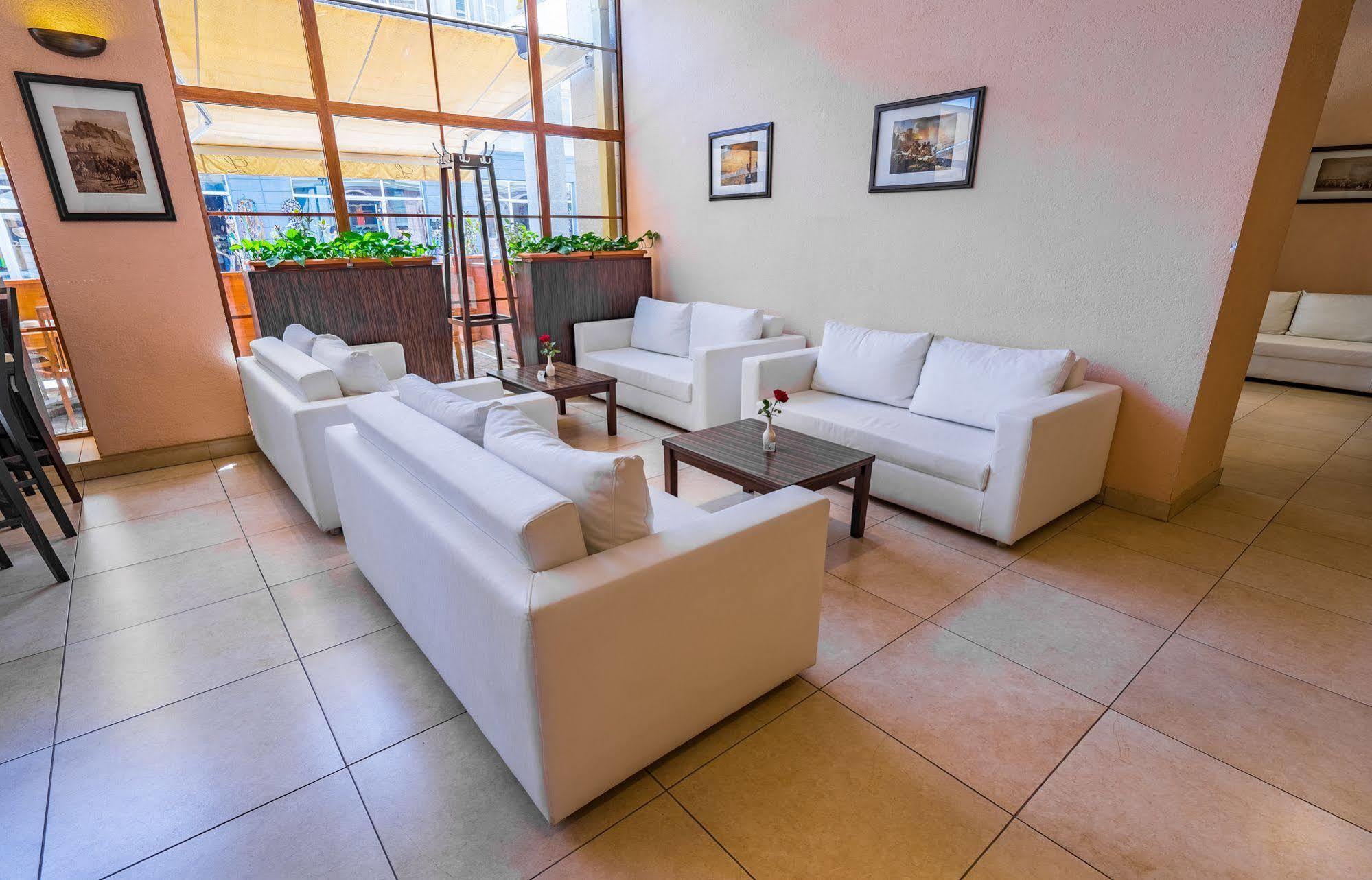 Hotel Lomsia อาคัลท์ชิกเค ภายนอก รูปภาพ