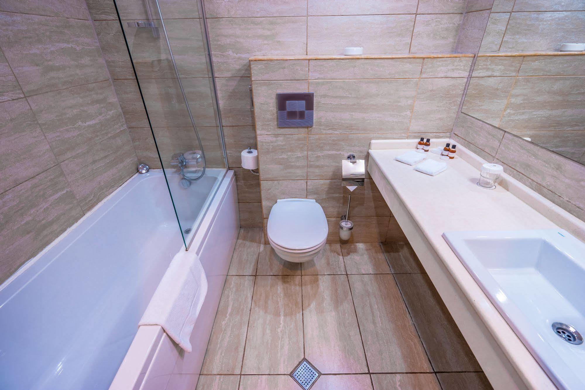 Hotel Lomsia อาคัลท์ชิกเค ภายนอก รูปภาพ