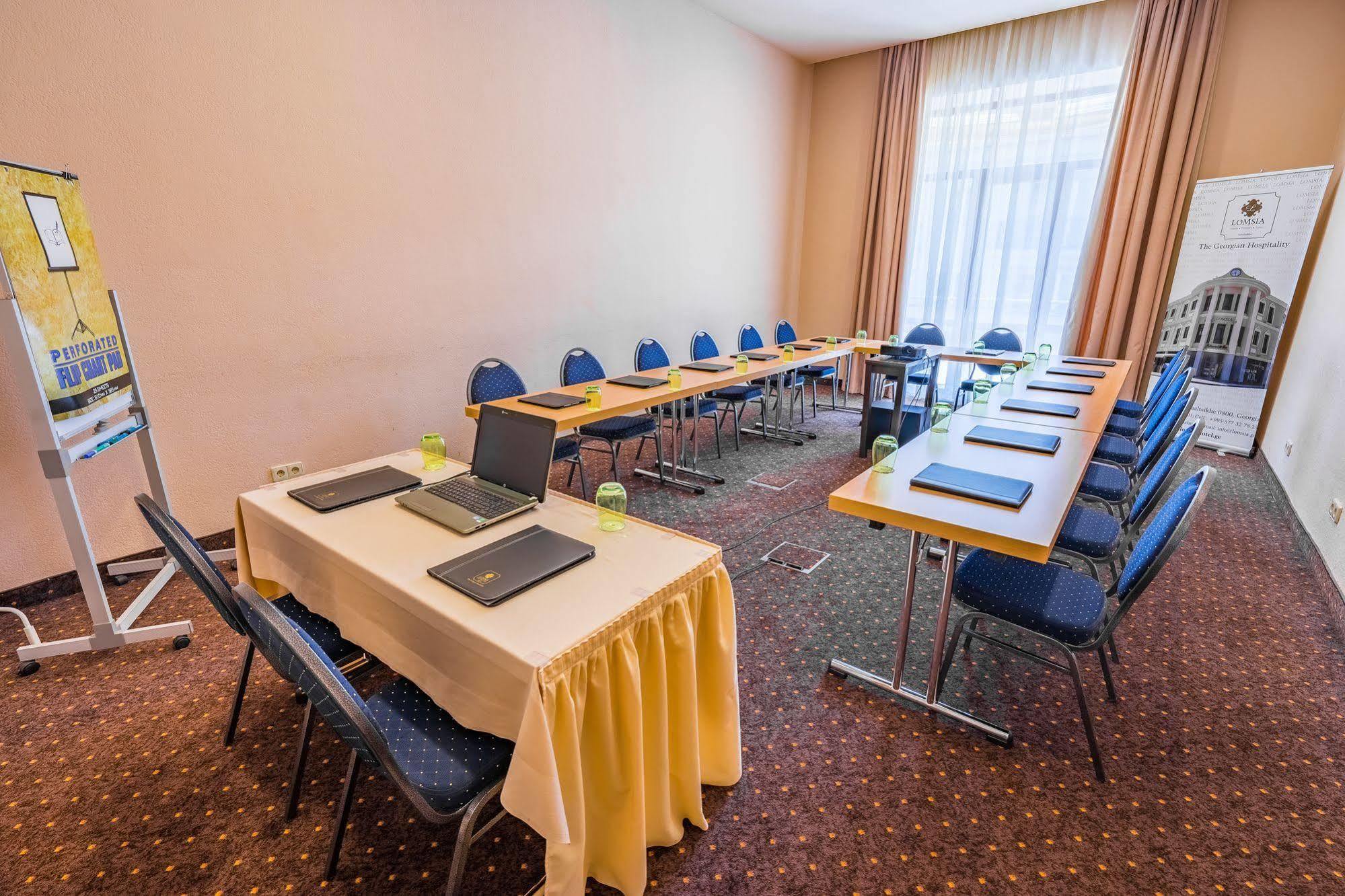 Hotel Lomsia อาคัลท์ชิกเค ภายนอก รูปภาพ