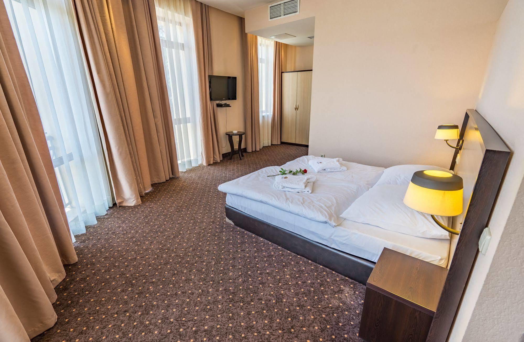 Hotel Lomsia อาคัลท์ชิกเค ภายนอก รูปภาพ