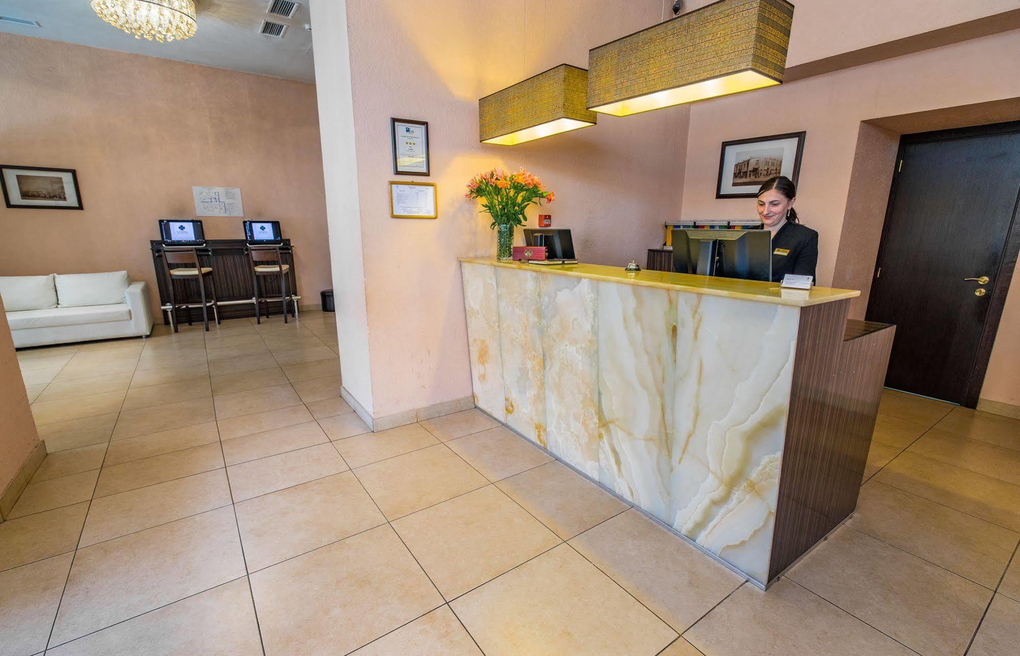 Hotel Lomsia อาคัลท์ชิกเค ภายนอก รูปภาพ