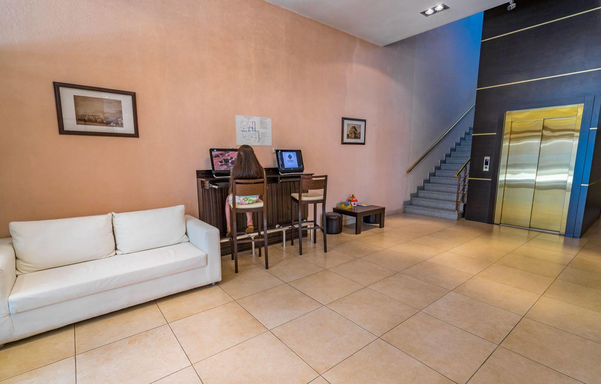 Hotel Lomsia อาคัลท์ชิกเค ภายนอก รูปภาพ